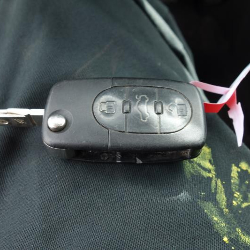 Pretensionneur de ceinture avant droit AUDI A6 2 Photo n°11