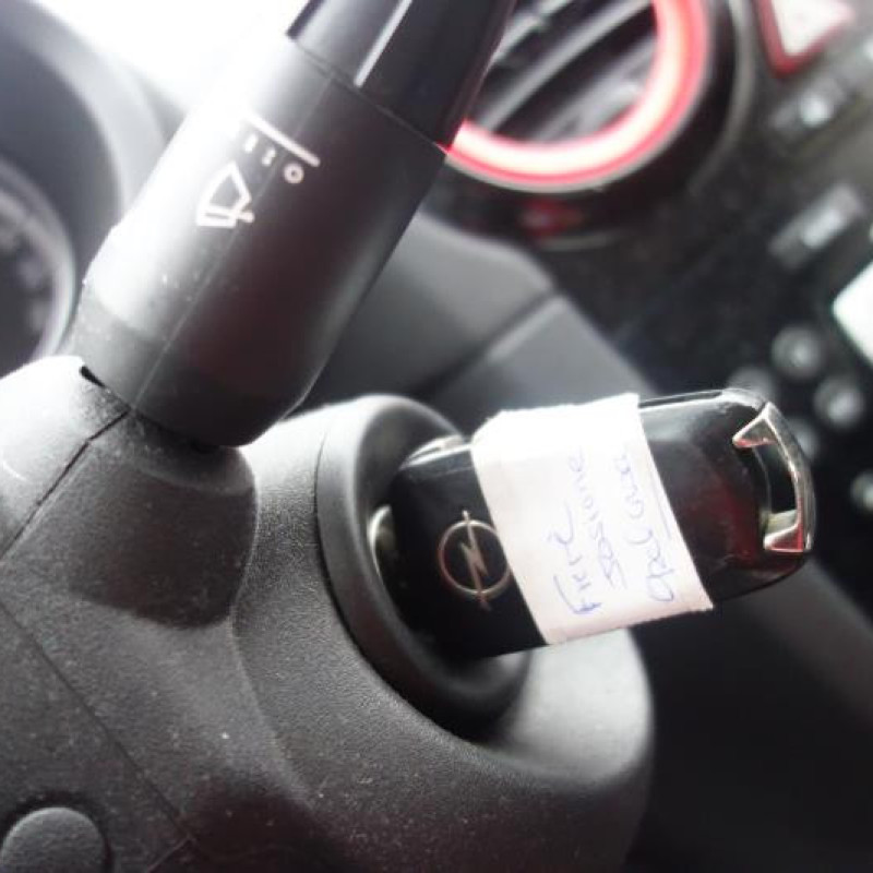 Leve vitre electrique avant droit OPEL CORSA D Photo n°11