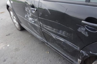 Porte avant droit VOLKSWAGEN GOLF 4