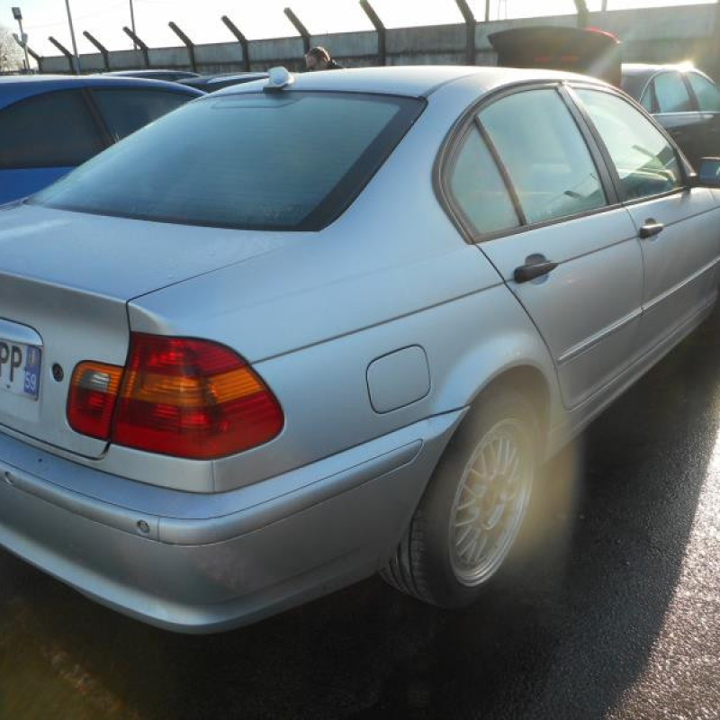 Feu arriere secondaire gauche (feux) BMW SERIE 3 E46 Photo n°5