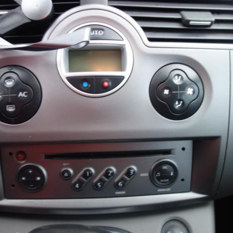 Capot RENAULT GRAND SCENIC 2 Photo n°8