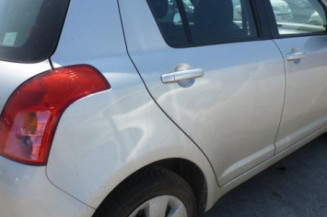 Porte avant droit SUZUKI SWIFT 3