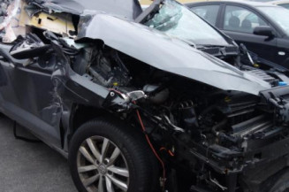 Amortisseur avant droit VOLKSWAGEN TOURAN 3