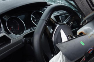 Etrier avant droit (freinage) VOLKSWAGEN TOURAN 3