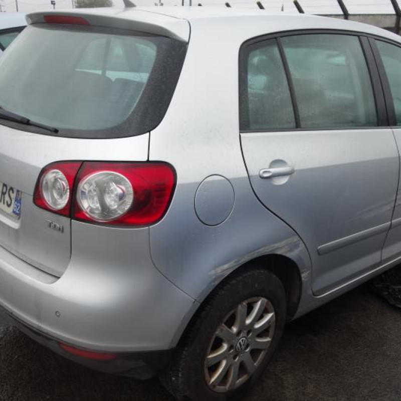 Renfort pare choc arriere (traverse) VOLKSWAGEN GOLF PLUS Photo n°6