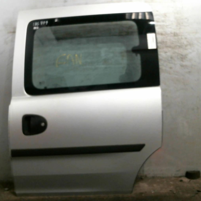 Porte arriere gauche OPEL COMBO C Photo n°1