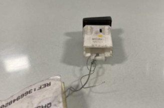Bouton de warning NISSAN QASHQAI 1