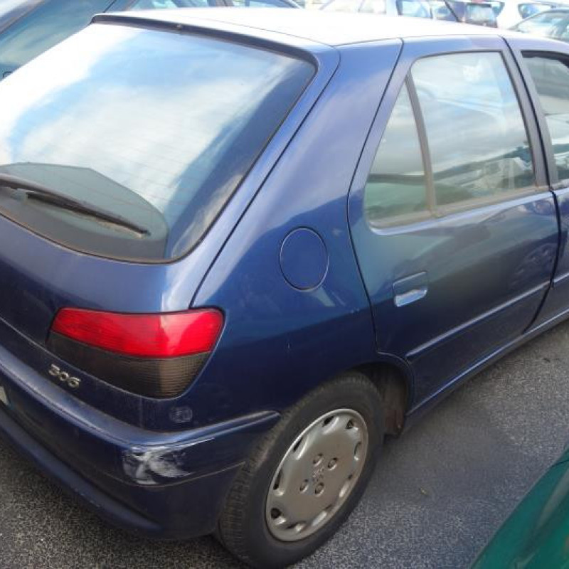 Feu arriere principal droit (feux) PEUGEOT 306 Photo n°5