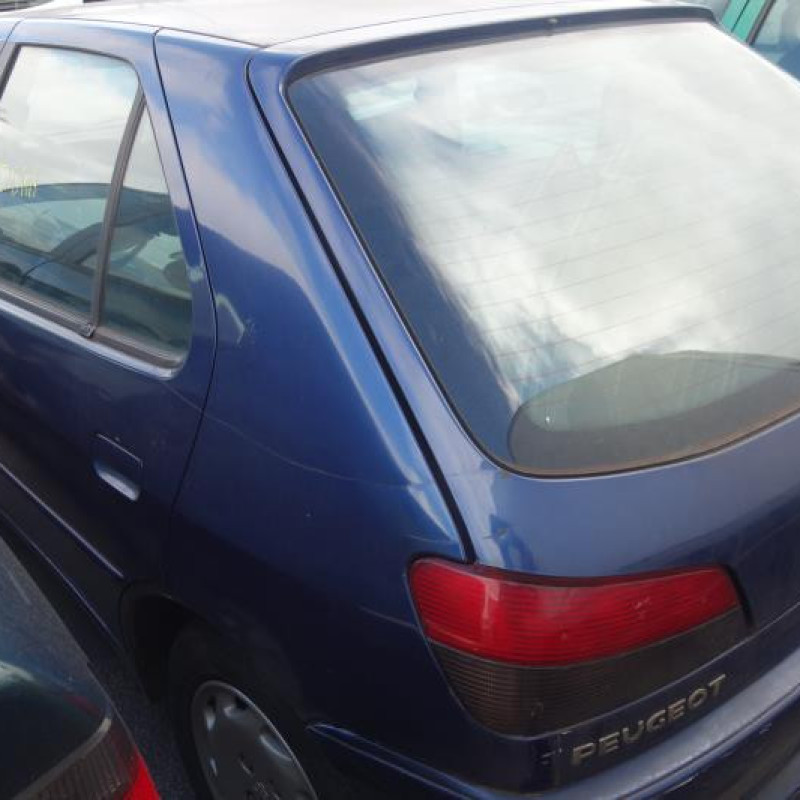 Feu arriere principal droit (feux) PEUGEOT 306 Photo n°6