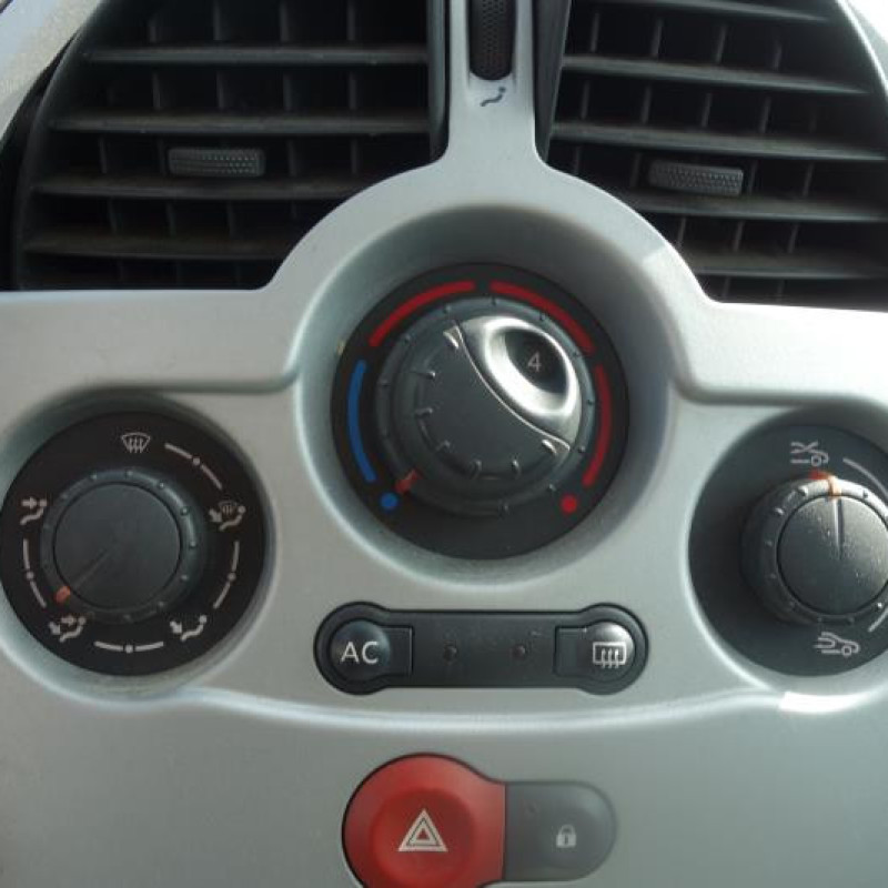 Capot RENAULT MODUS Photo n°9