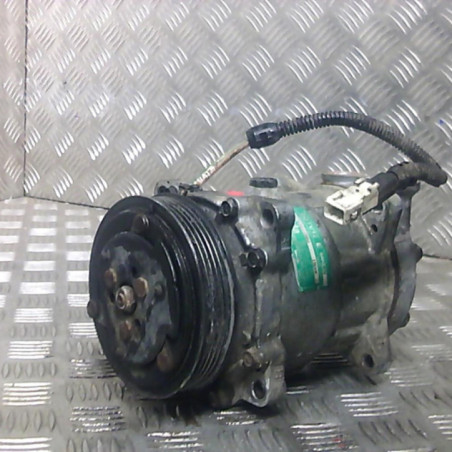 Compresseur clim CITROEN XSARA Photo n°1