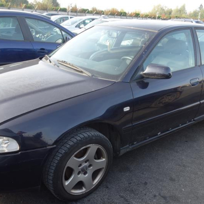 Feu arriere principal droit (feux) AUDI A4 1 Photo n°3