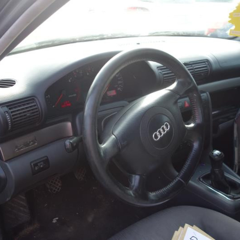 Feu arriere principal droit (feux) AUDI A4 1 Photo n°7