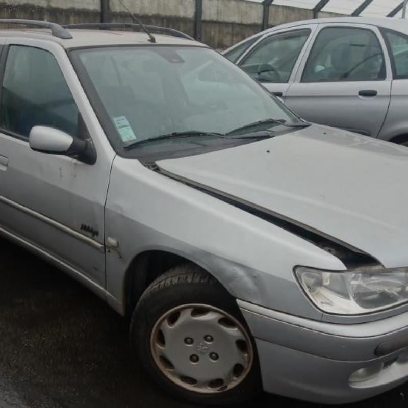 Feu arriere principal droit (feux) PEUGEOT 306 Photo n°4