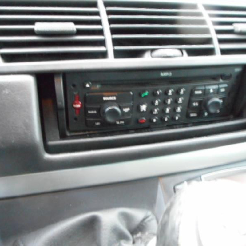 Air bag conducteur PEUGEOT 807 Photo n°8