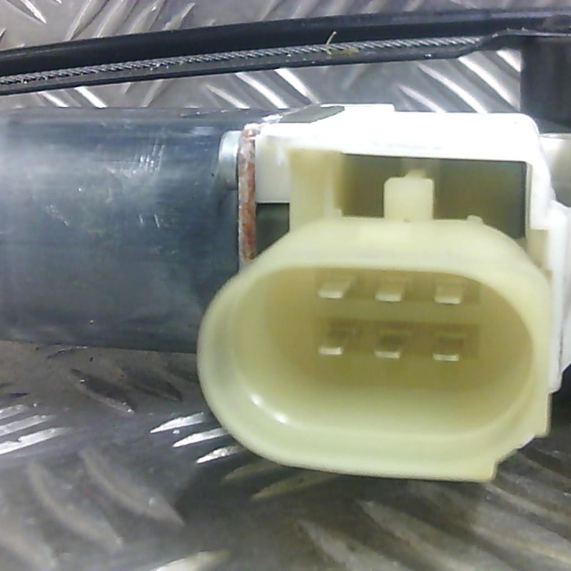 Leve vitre electrique avant gauche FORD MONDEO 3 Photo n°2