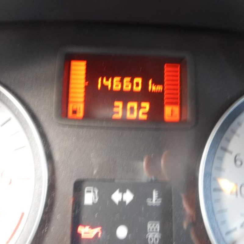 Amortisseur avant droit DACIA SANDERO 1 Photo n°10