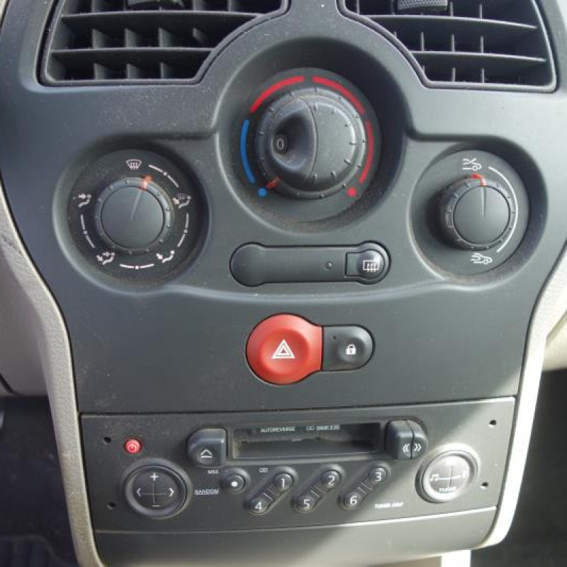 Renfort pare choc arriere (traverse) RENAULT MODUS Photo n°9