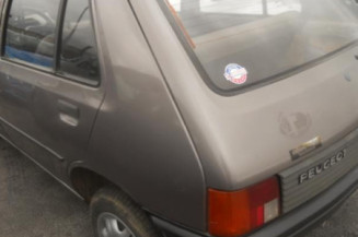 Feu arriere principal droit (feux) PEUGEOT 205