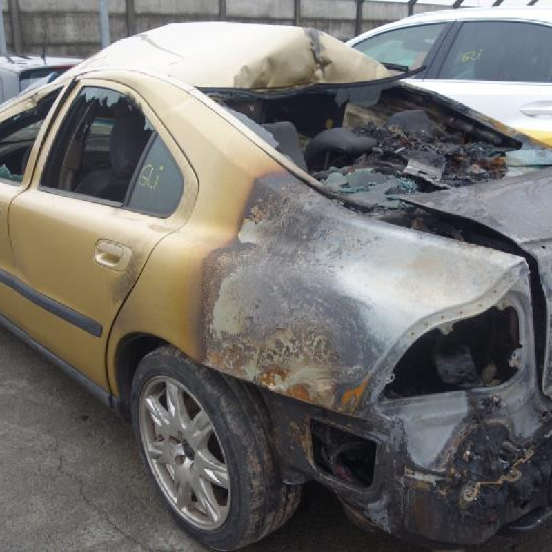 Capot VOLVO S 60 1 Photo n°6