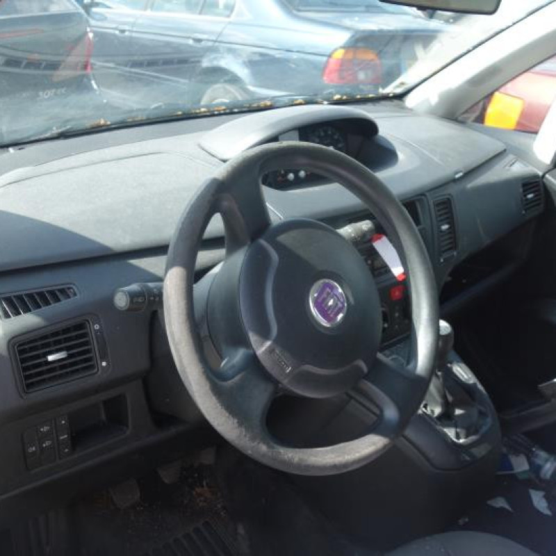 Malle/Hayon arriere FIAT IDEA Photo n°7