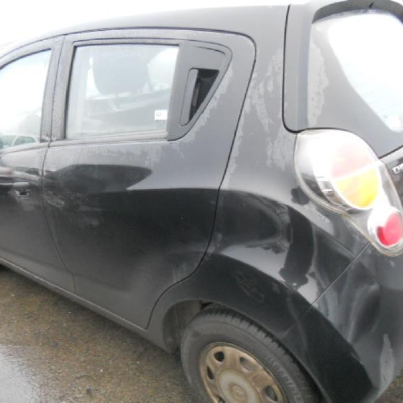 Malle/Hayon arriere CHEVROLET SPARK Photo n°8