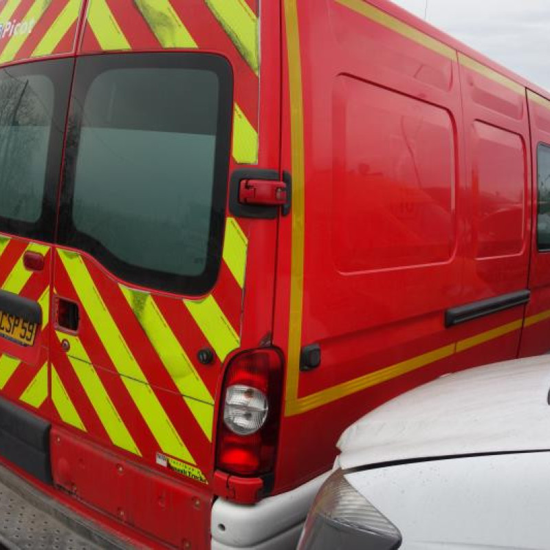Aile avant gauche RENAULT MASTER 2 Photo n°5