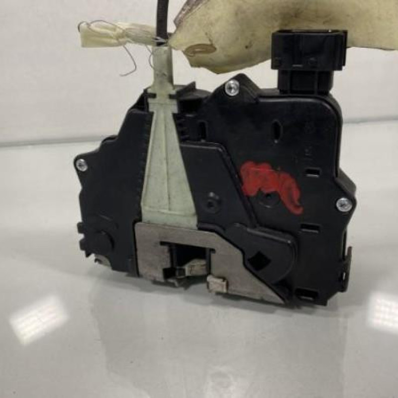 Serrure avant droit OPEL CORSA E Photo n°3