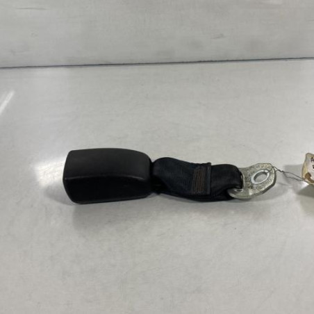 Attache ceinture arriere droit PEUGEOT 107