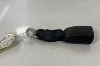 Attache ceinture arriere droit PEUGEOT 107