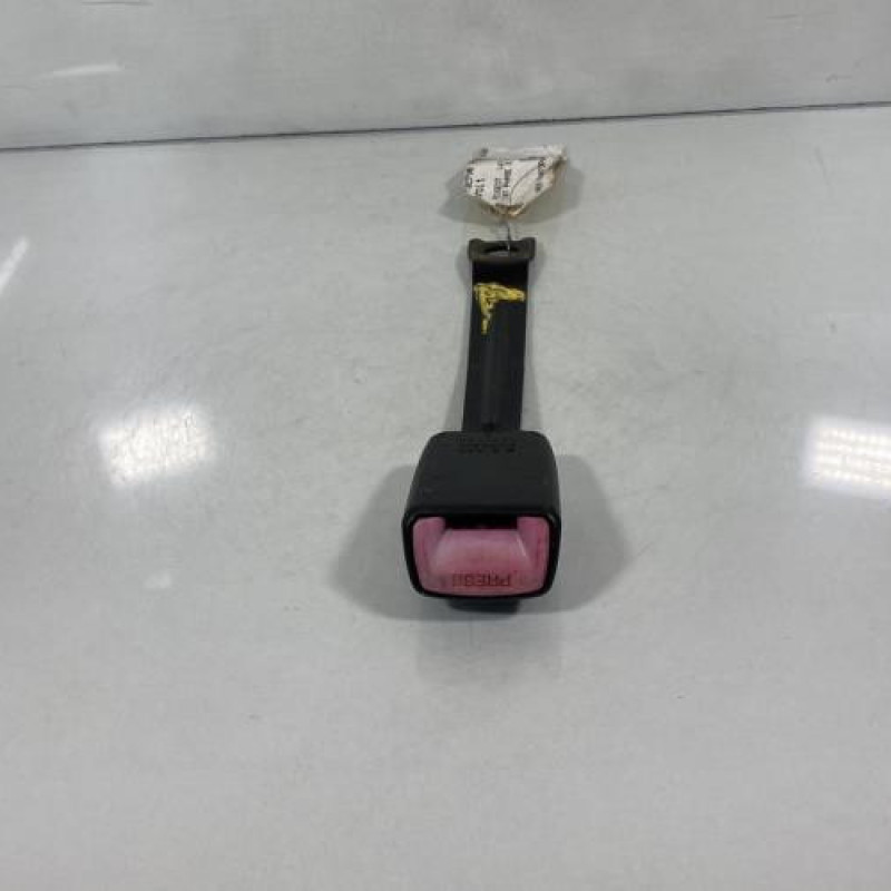 Attache ceinture avant droit PEUGEOT 107 Photo n°1