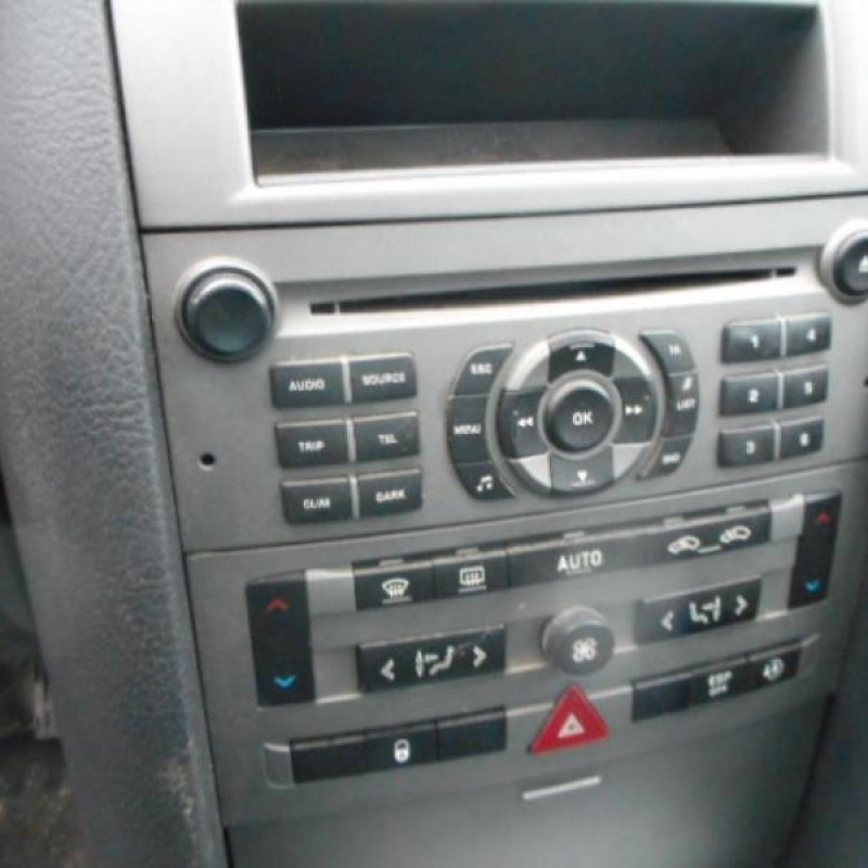 Serrure arriere droit PEUGEOT 407 Photo n°10