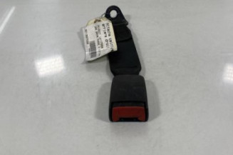 Attache ceinture arriere droit PEUGEOT 306 Photo n°1