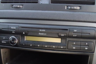 Pretensionneur de ceinture avant droit SKODA OCTAVIA 2