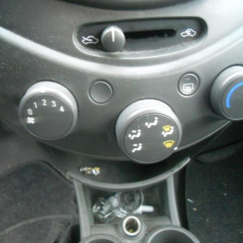 Malle/Hayon arriere CHEVROLET SPARK Photo n°8