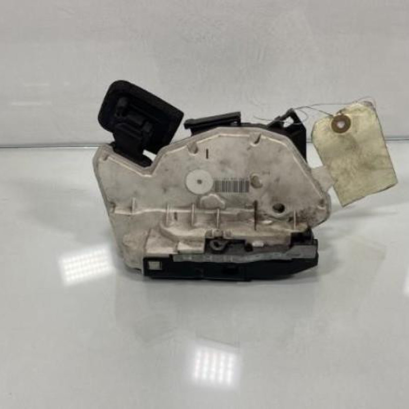 Serrure arriere droit VOLKSWAGEN POLO 5 Photo n°1