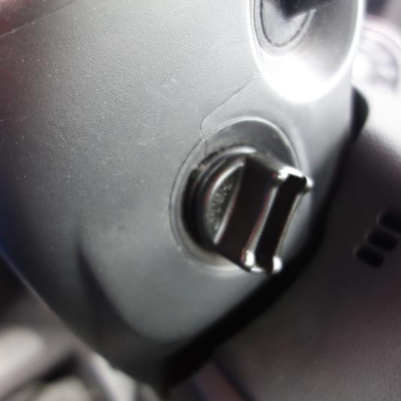 Porte avant droit SUZUKI SWIFT 3 Photo n°10