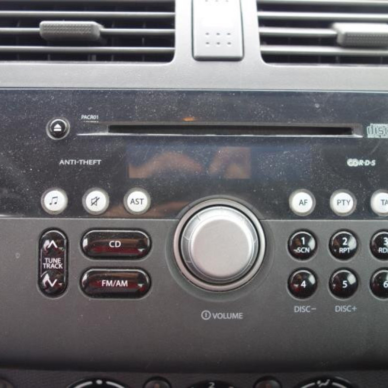 Porte avant gauche SUZUKI SWIFT 3 Photo n°9