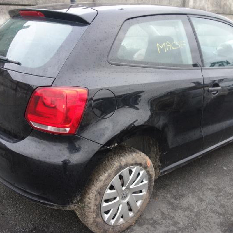 Verin de coffre VOLKSWAGEN POLO 5 Photo n°4