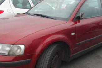Pare choc avant VOLKSWAGEN PASSAT 4