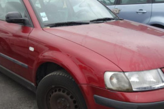 Pare choc avant VOLKSWAGEN PASSAT 4