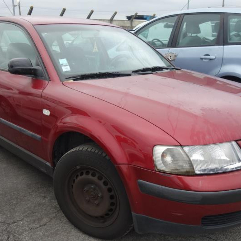 Pare choc avant VOLKSWAGEN PASSAT 4 Photo n°6