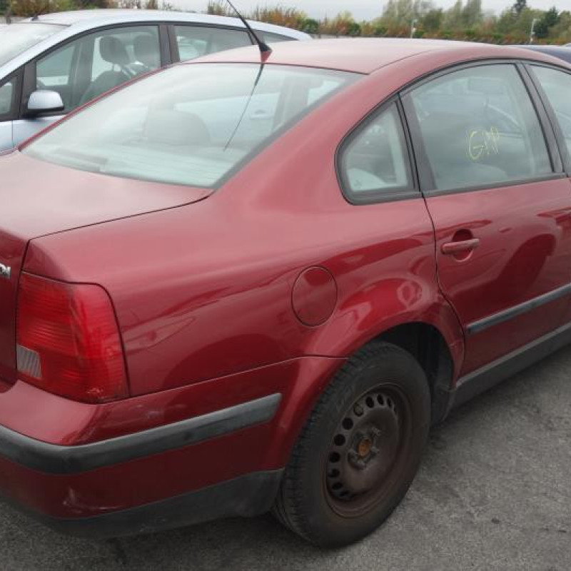 Pare choc avant VOLKSWAGEN PASSAT 4 Photo n°7