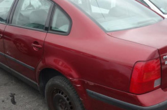 Pare choc avant VOLKSWAGEN PASSAT 4
