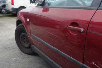 Pare choc avant VOLKSWAGEN PASSAT 4