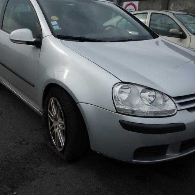 Pretensionneur de ceinture avant droit VOLKSWAGEN GOLF 5 Photo n°5