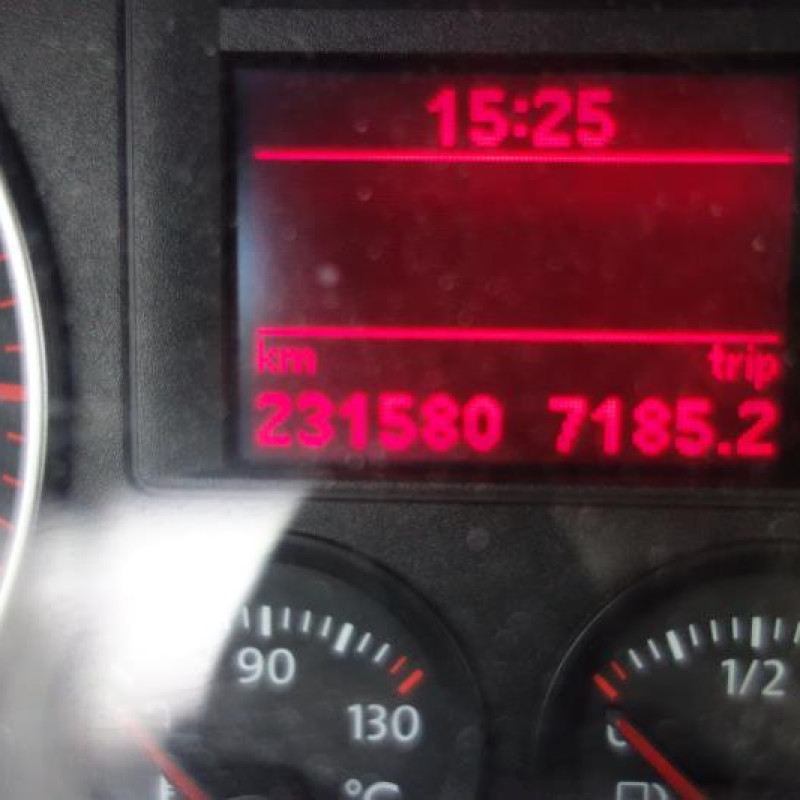 Pretensionneur de ceinture avant droit VOLKSWAGEN GOLF 5 Photo n°11