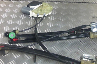 Leve vitre electrique avant droit SEAT LEON 2 Photo n°1