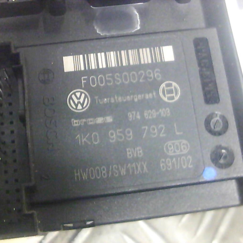 Leve vitre electrique avant droit SEAT LEON 2 Photo n°3