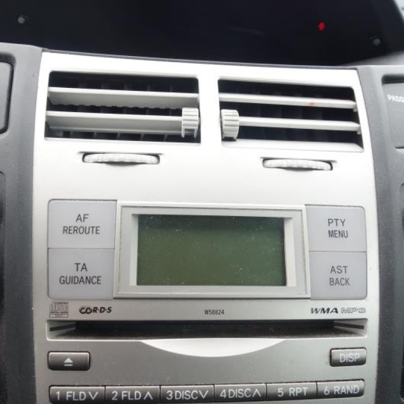 Capot TOYOTA YARIS 2 Photo n°9